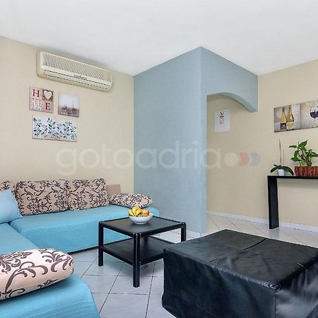 Holiday Home Darius With Hot Tub Makarska Exterior foto