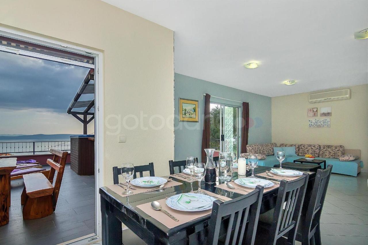 Holiday Home Darius With Hot Tub Makarska Exterior foto