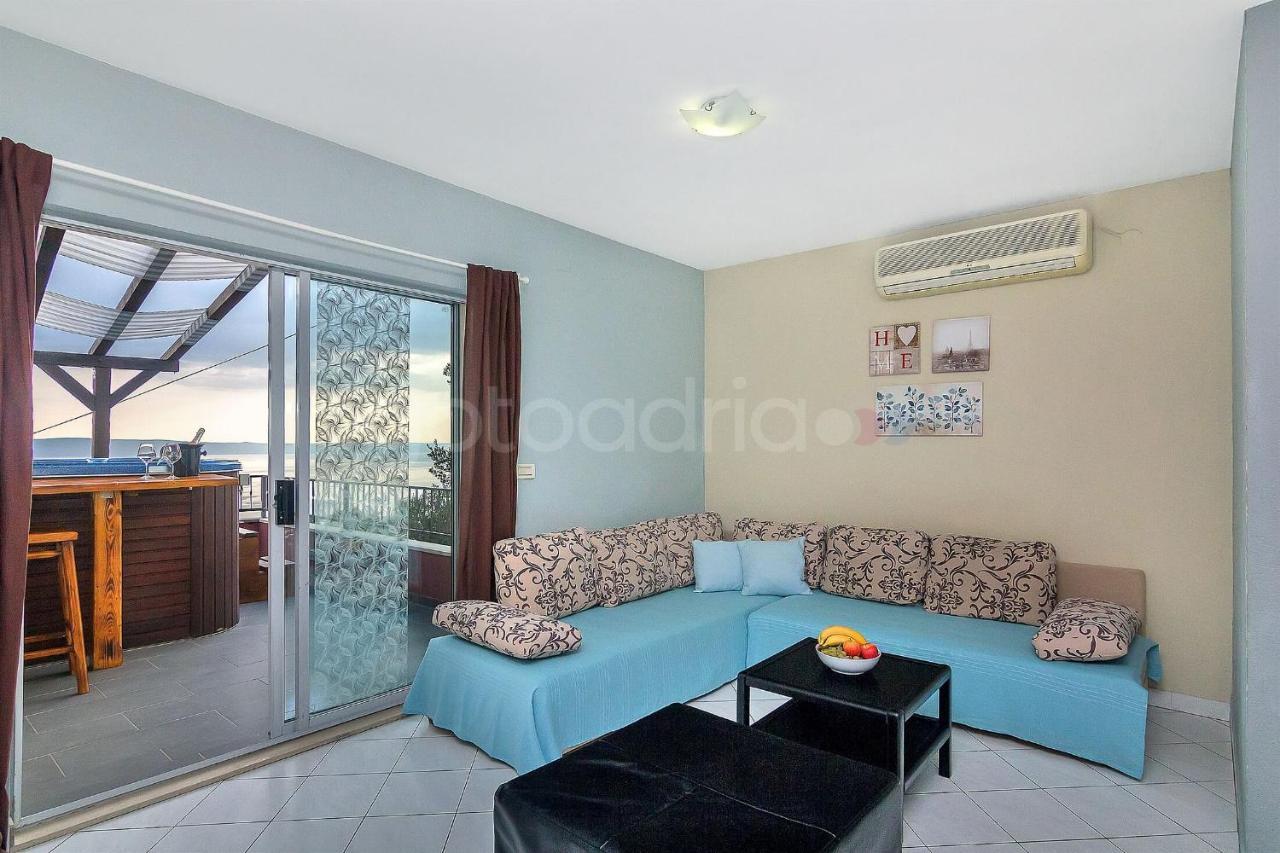 Holiday Home Darius With Hot Tub Makarska Exterior foto