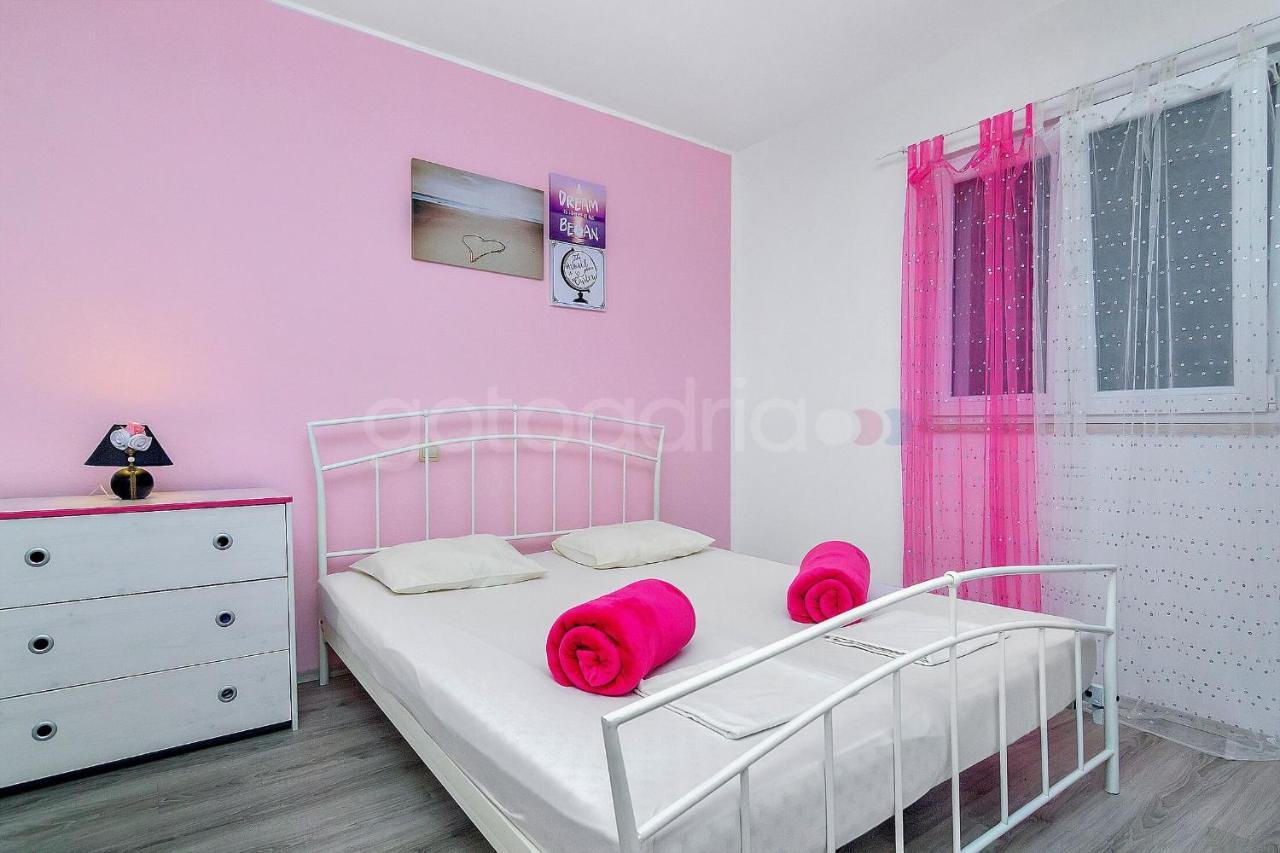 Holiday Home Darius With Hot Tub Makarska Exterior foto